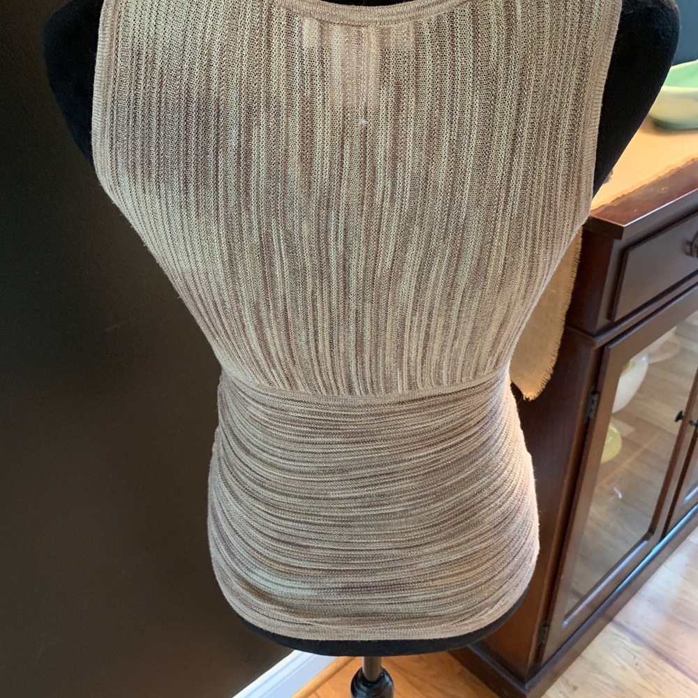 White House Black Market top - Picture 3 of 5